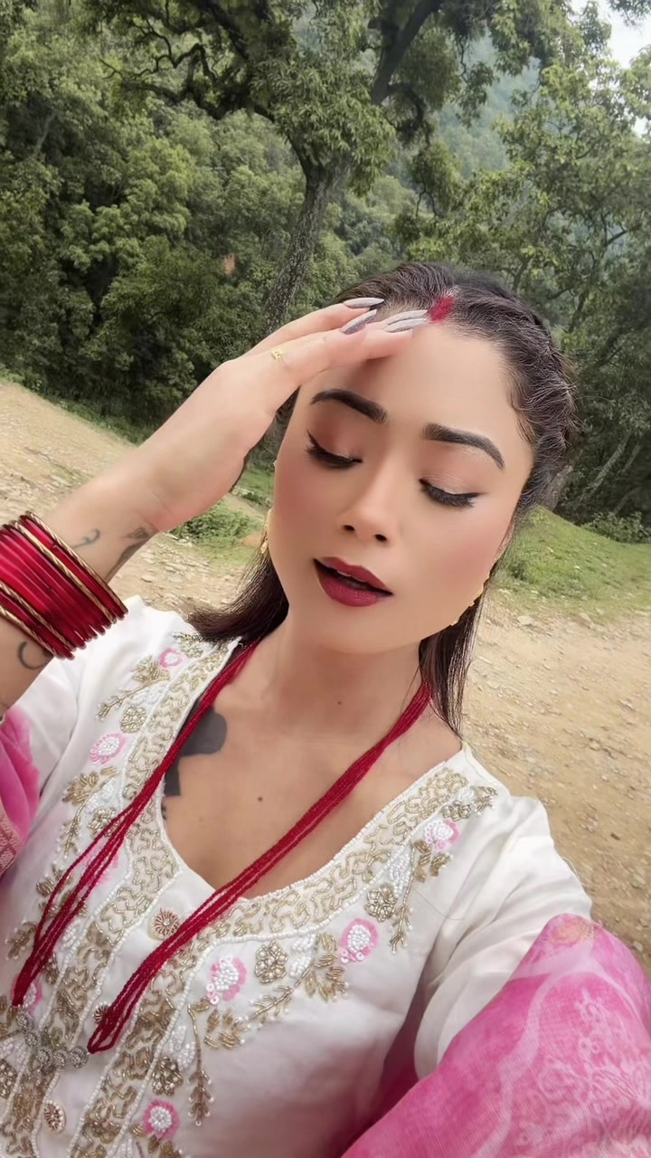 @𝐂𝐡𝐚𝐡𝐚𝐧𝐚 𝐒𝐭𝐡𝐚🇳🇵
