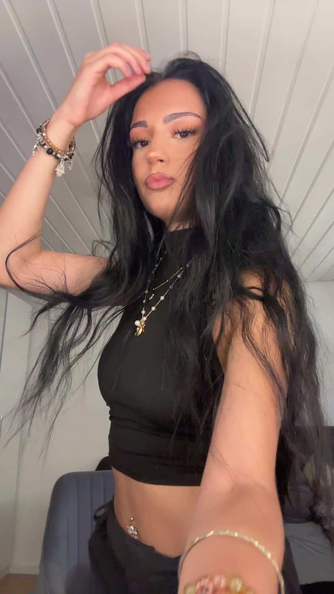 @𝓔𝓵𝓲𝓪𝓷𝓪