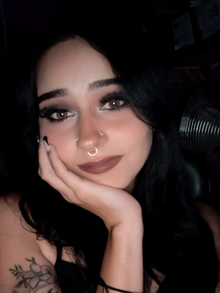 @☽✞𝕷𝖊𝖘𝖑𝒚✞☾