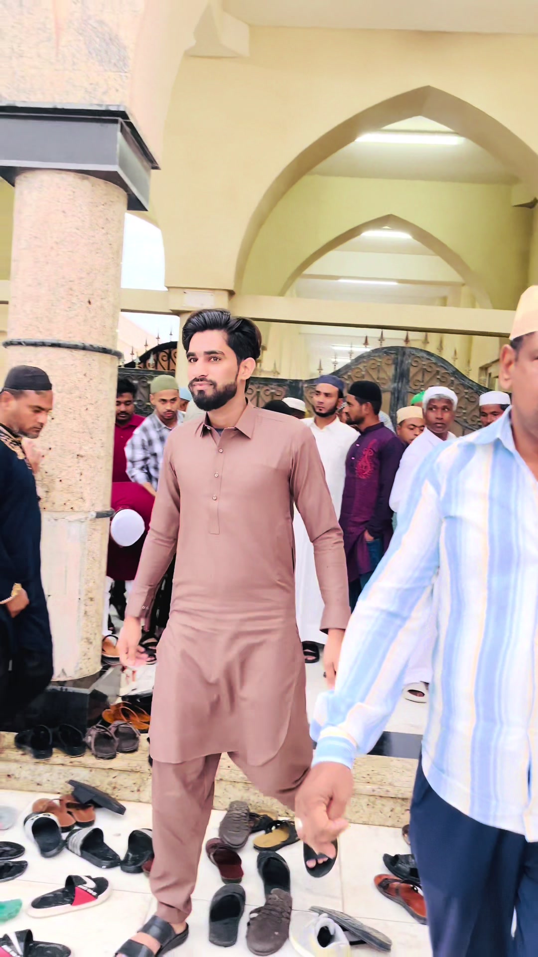 @HASEEB GULZAR