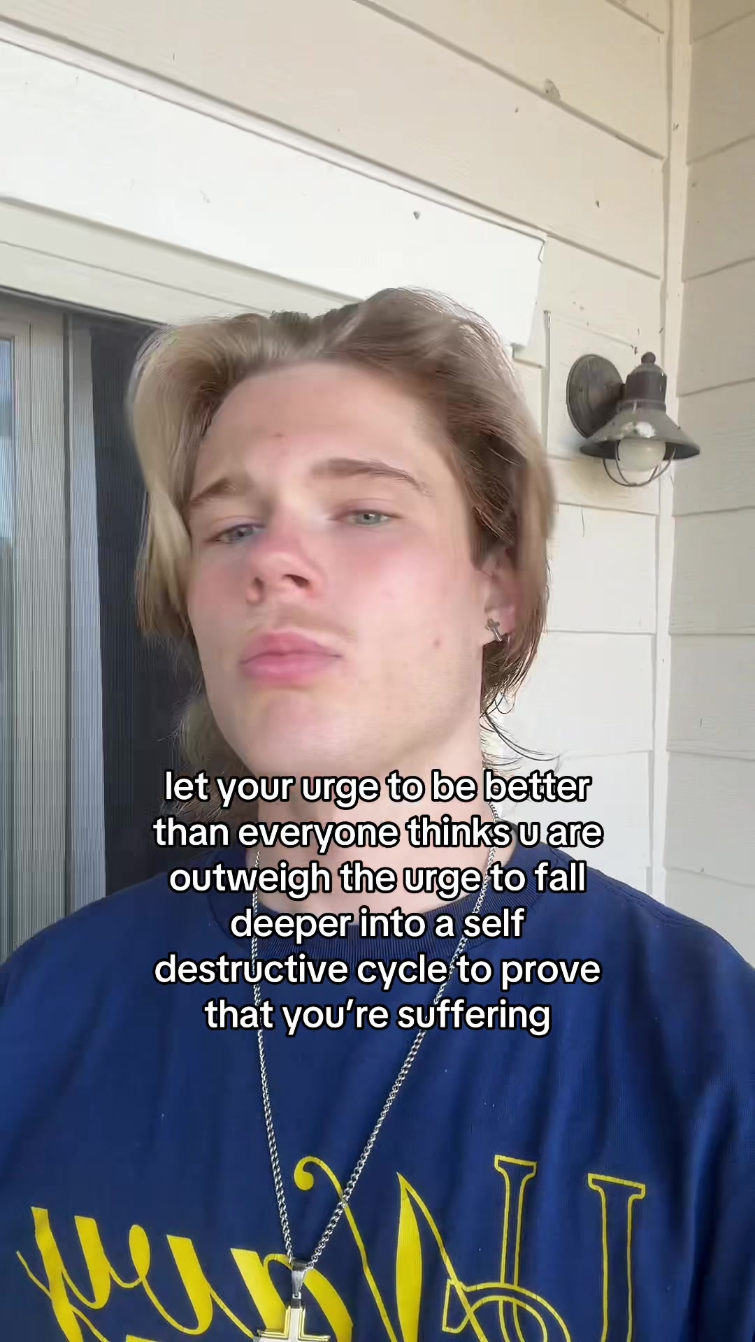 @️