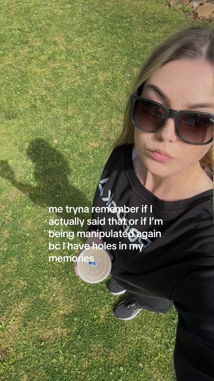 @Bella