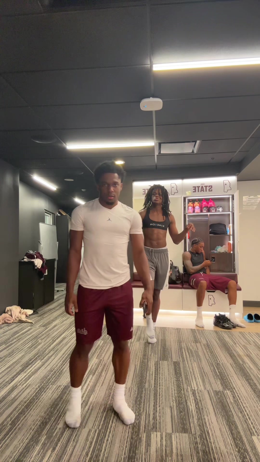 @6’6 character 🕴️