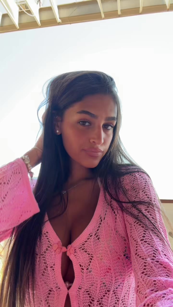 @MikaHazan