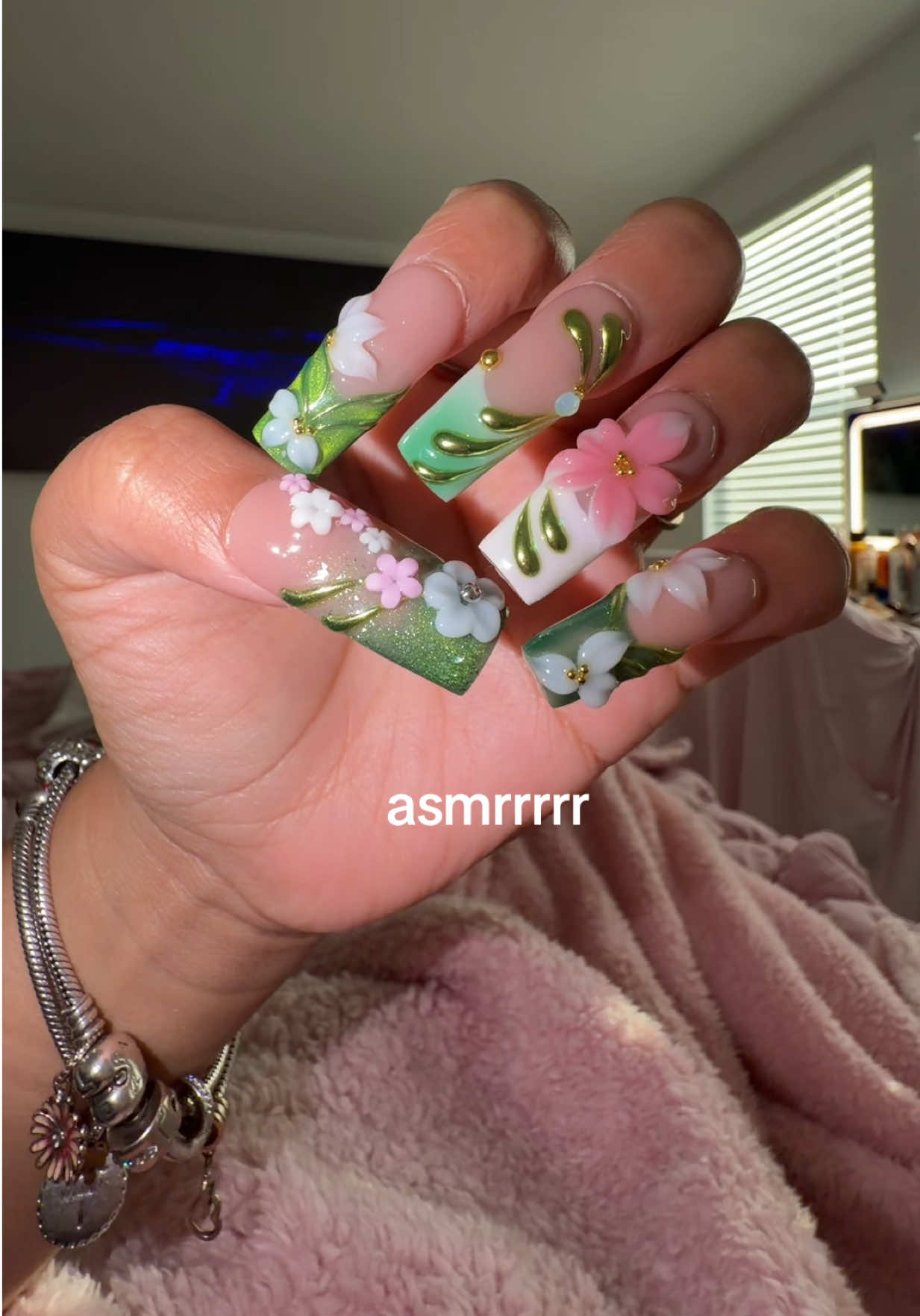 @yuli