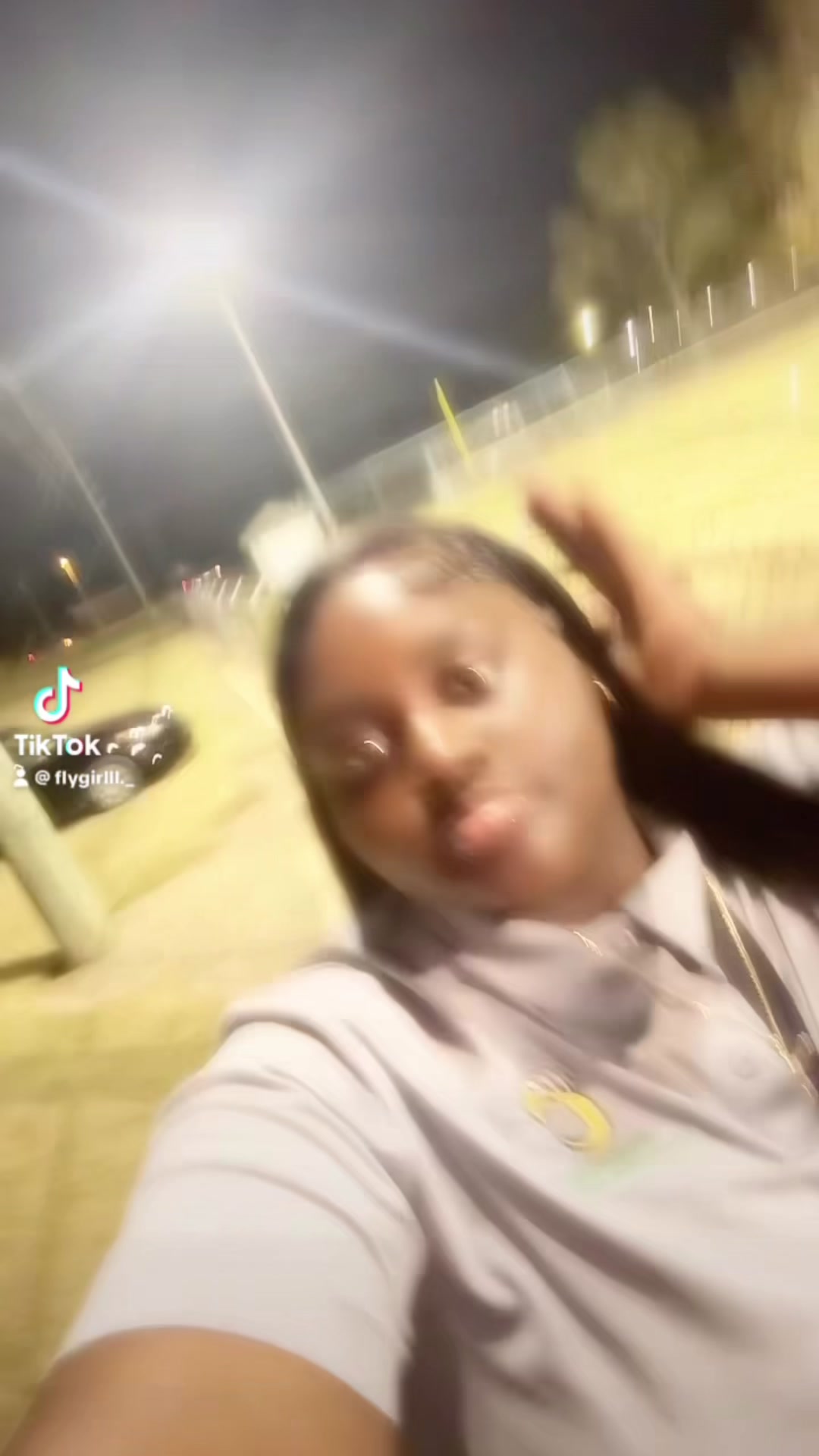@flyshionlyyyy