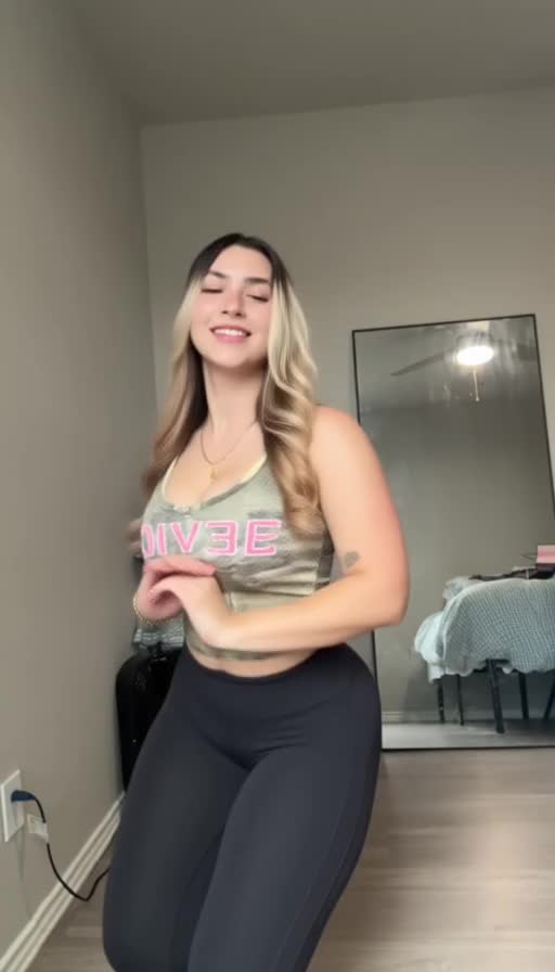 @leola_439
