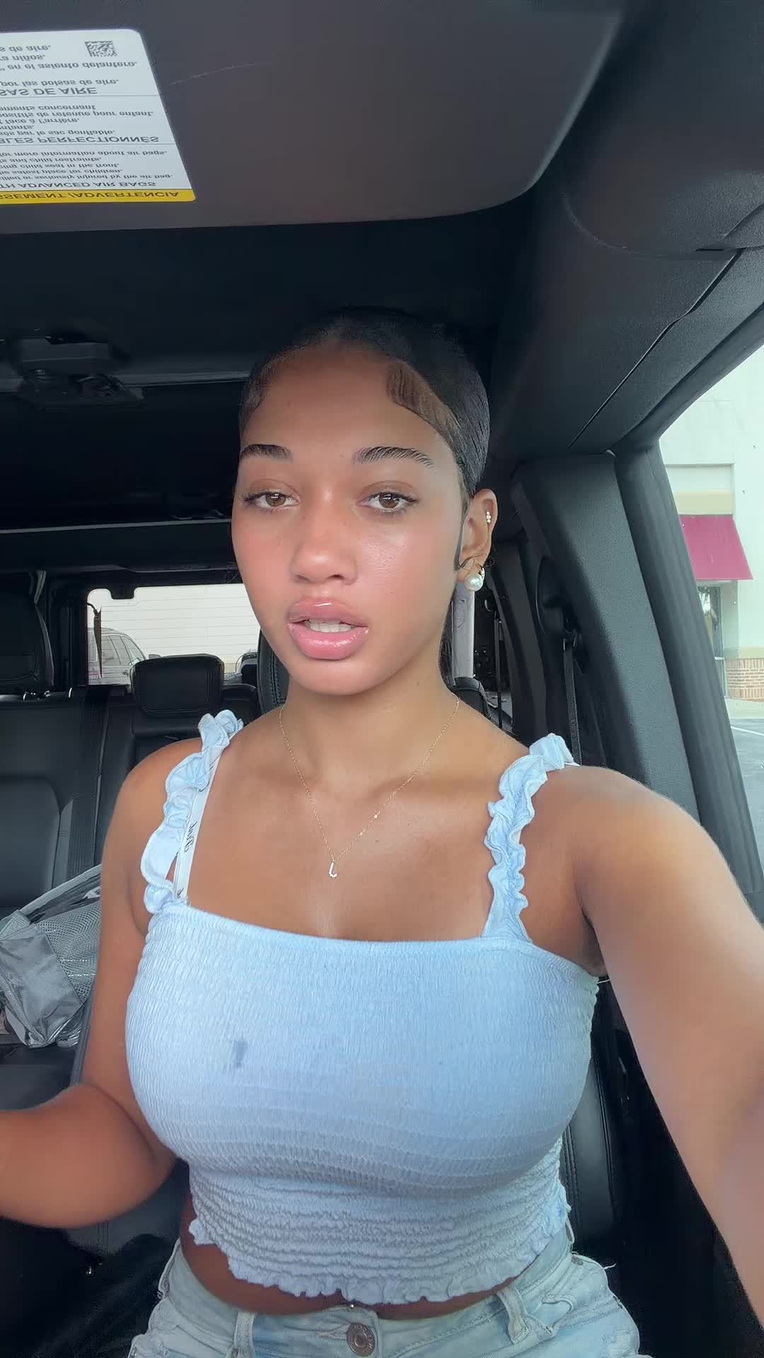 @Jade Perry