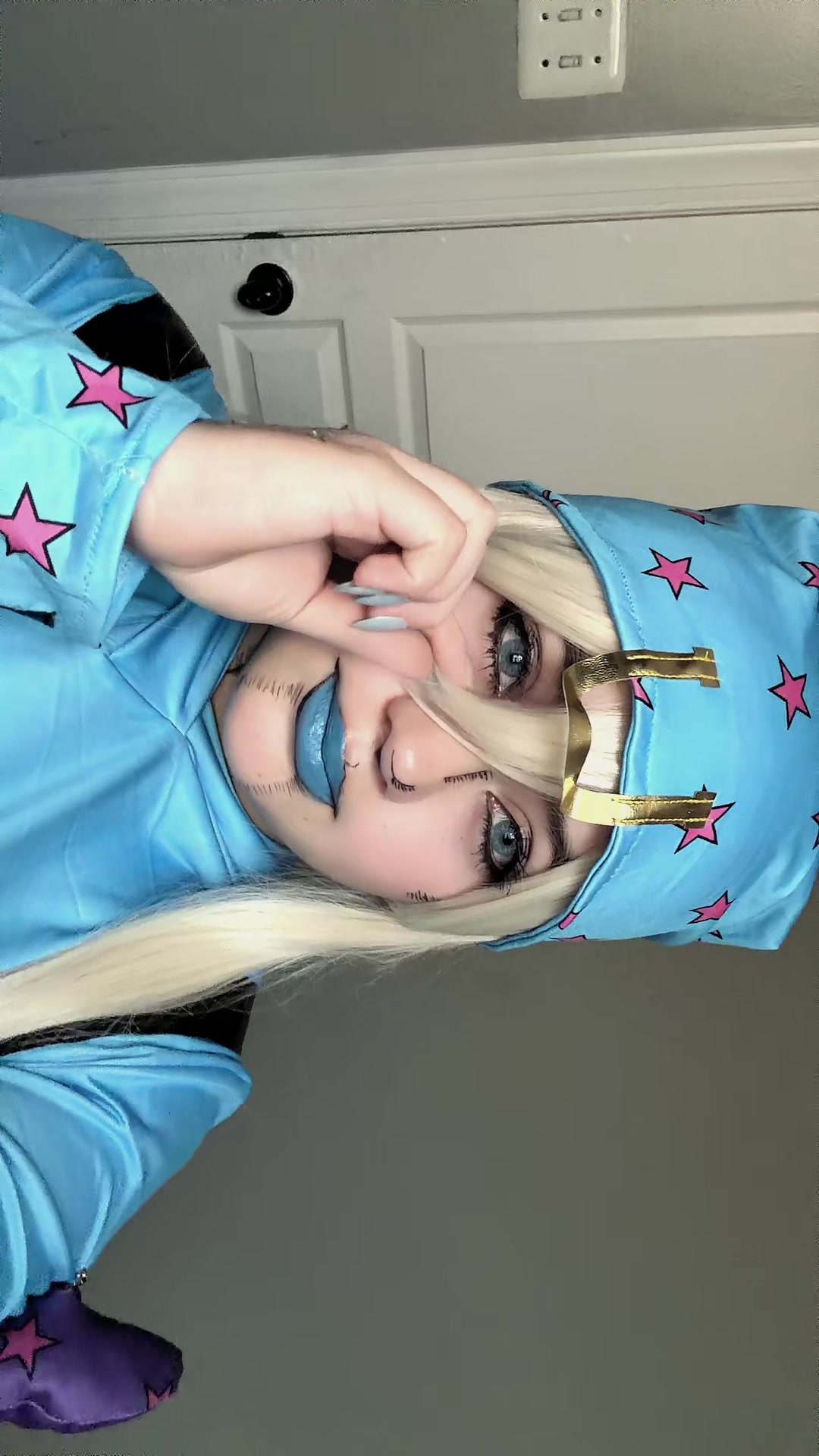 @redtricksterr