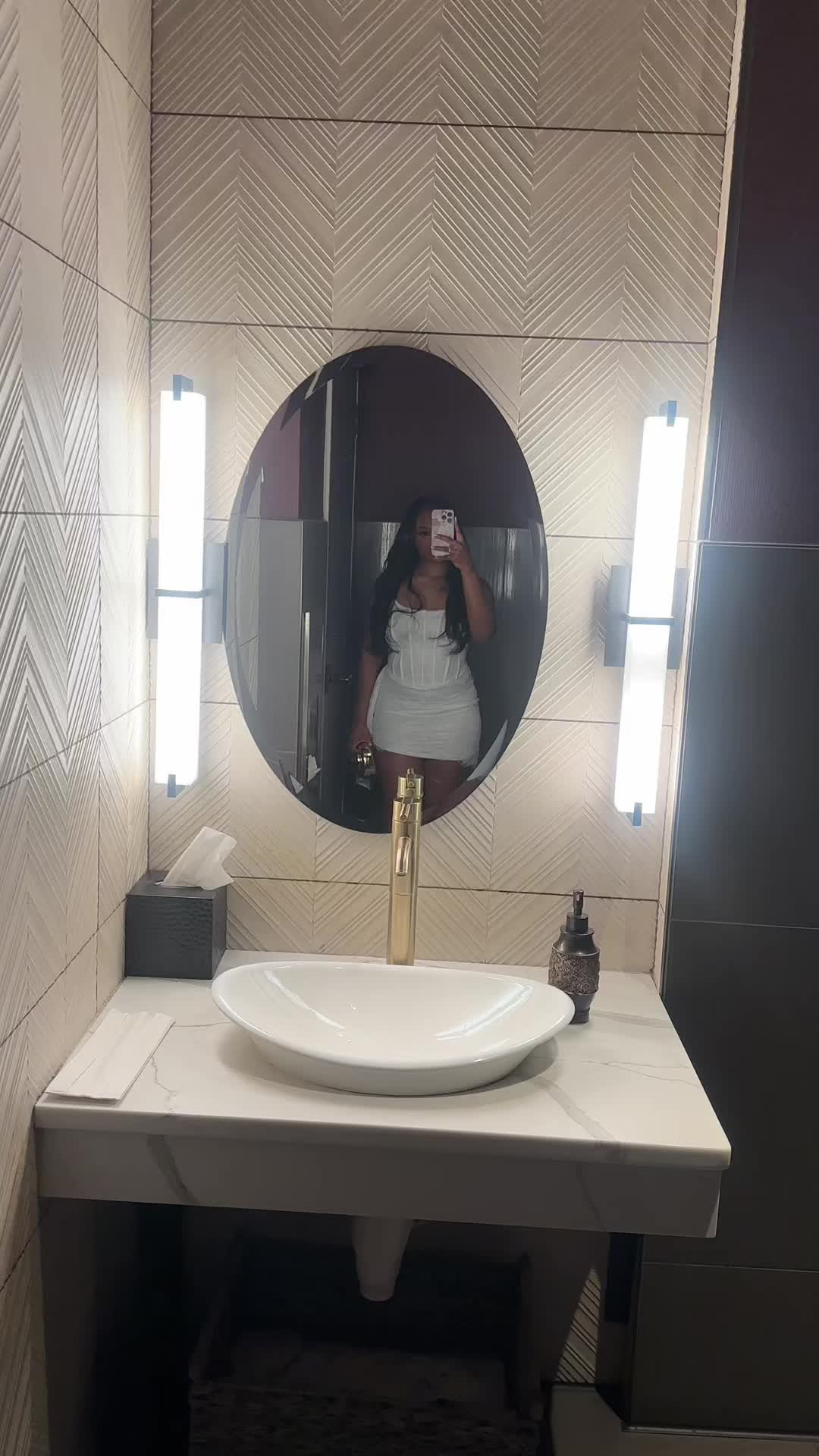 @Nia J.