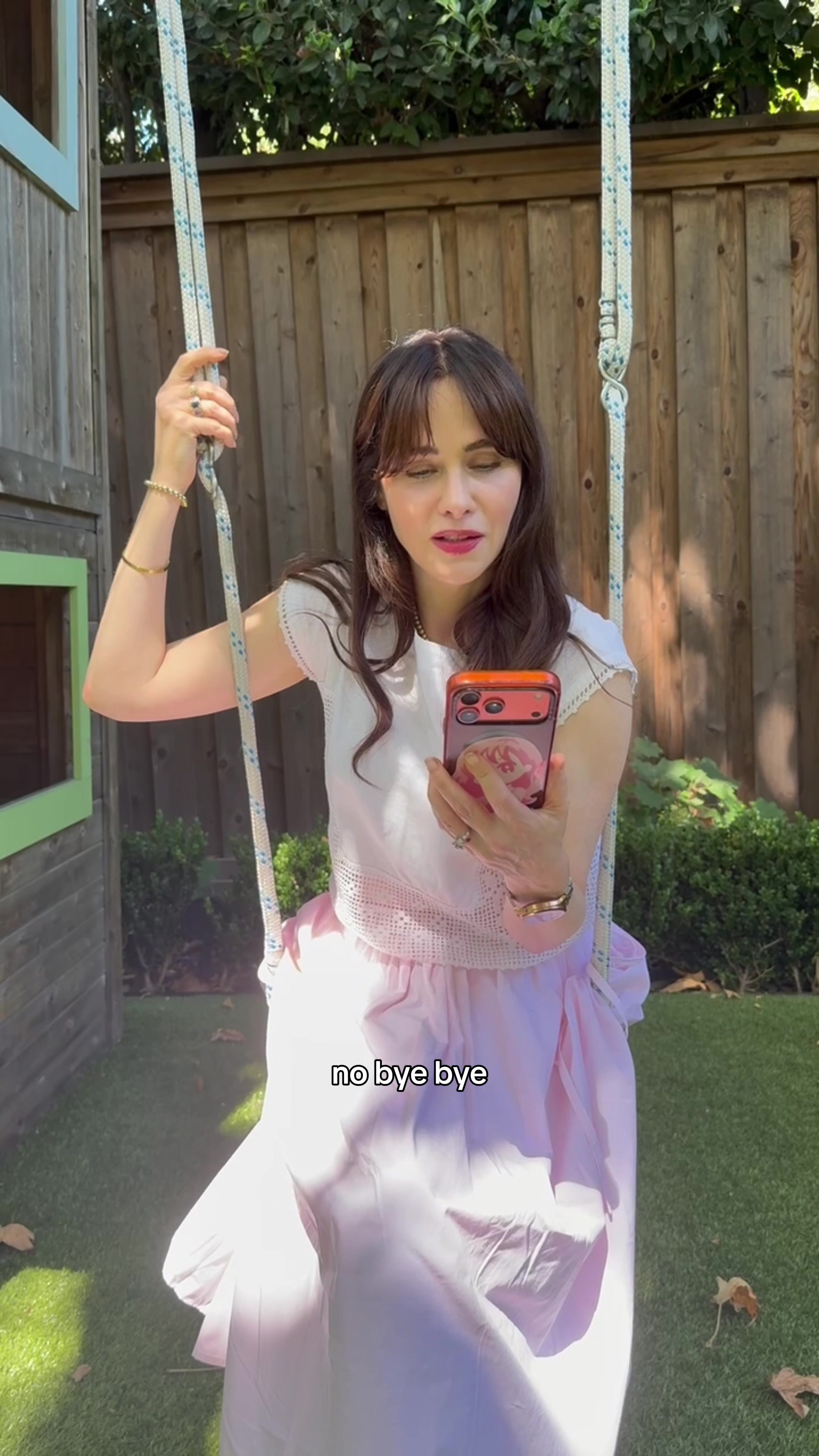 @zooeydeschanel