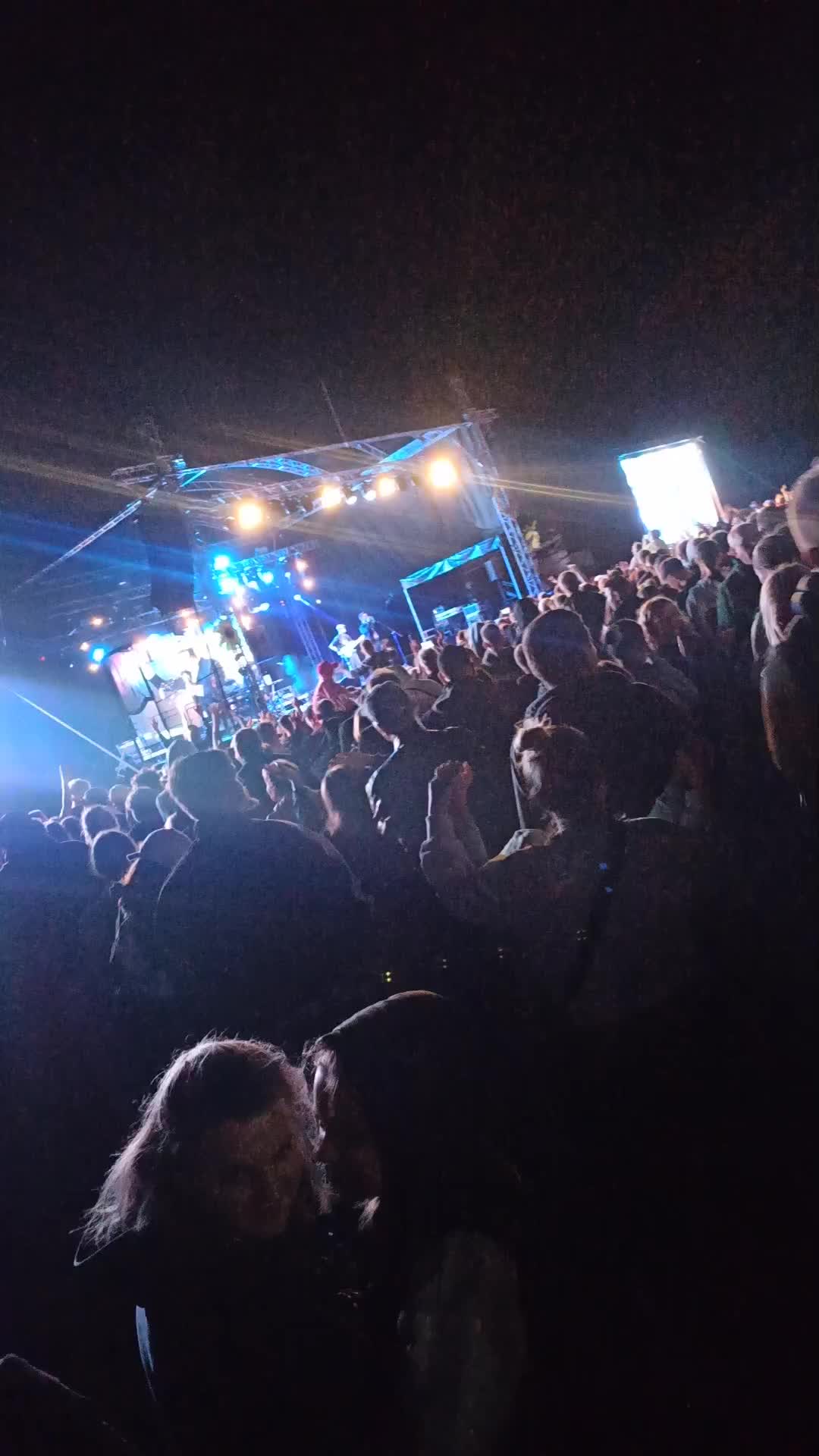 @Pawełek