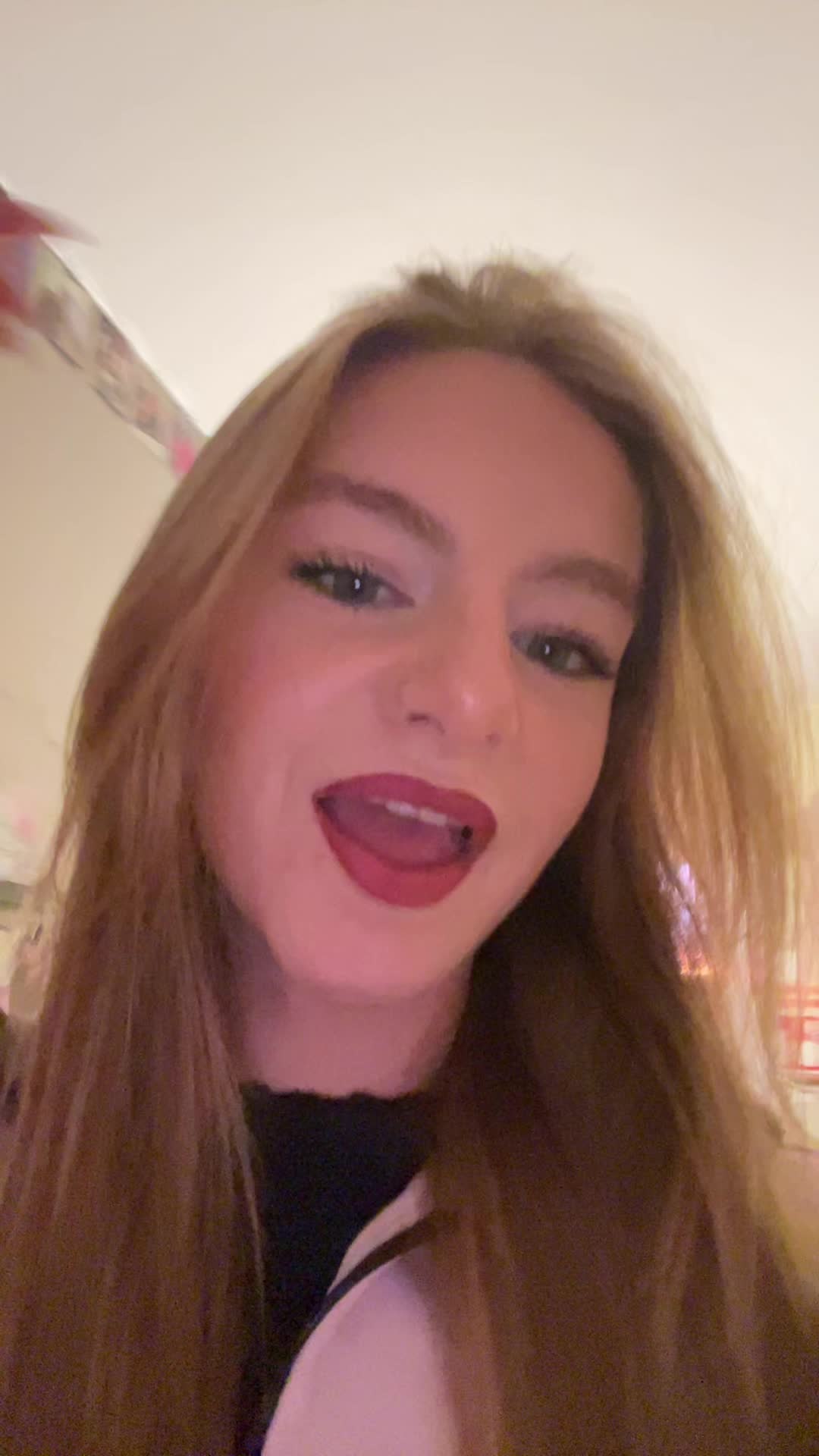 @👹