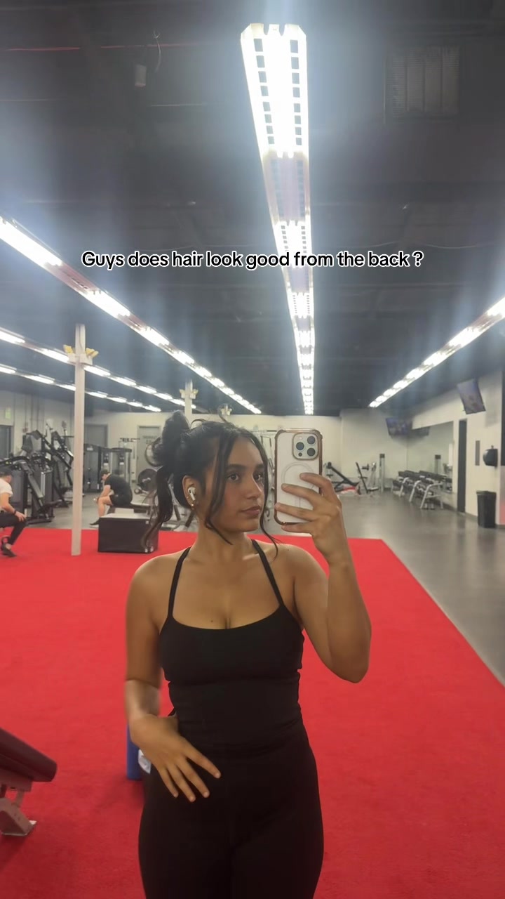 @Sanya Mistry🤎