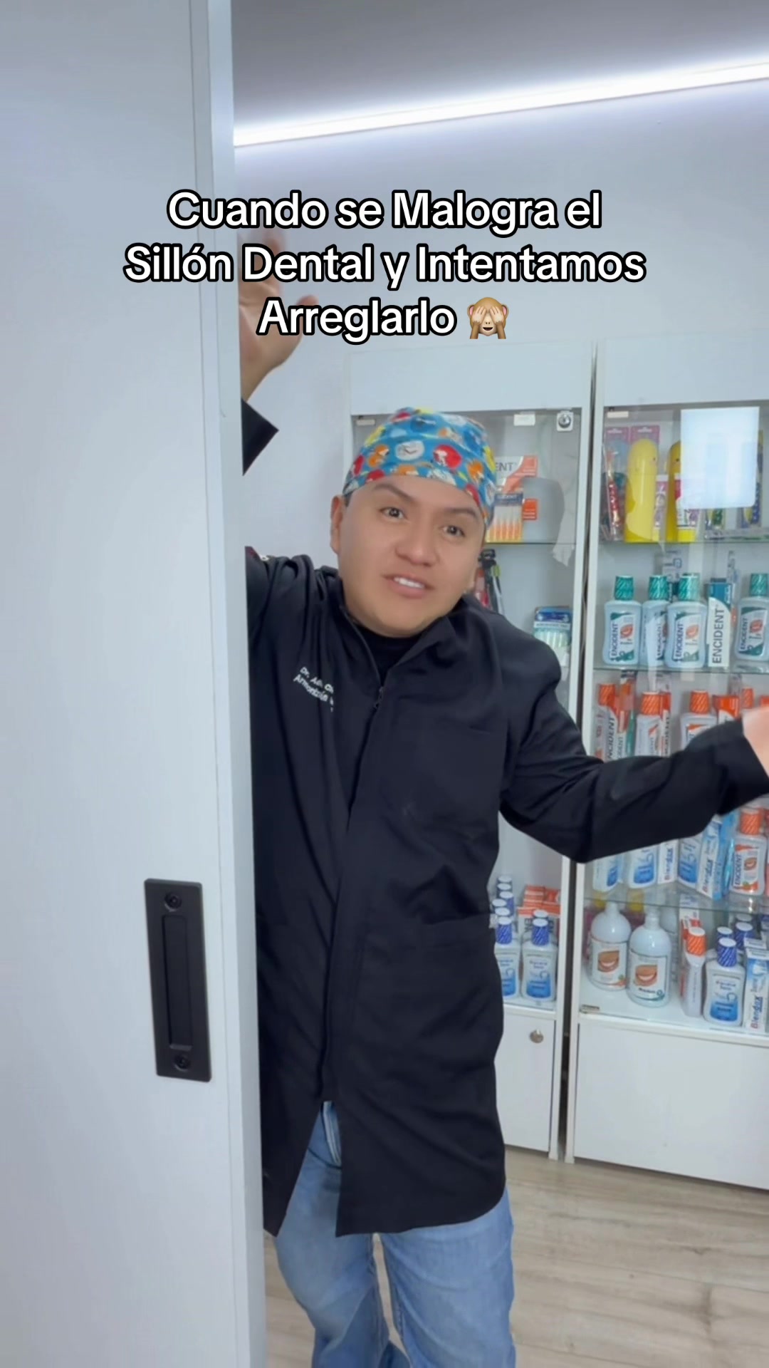 @Odontólogo Adrián Chamba
