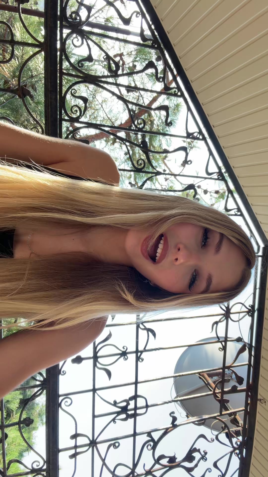 @SofaKuper