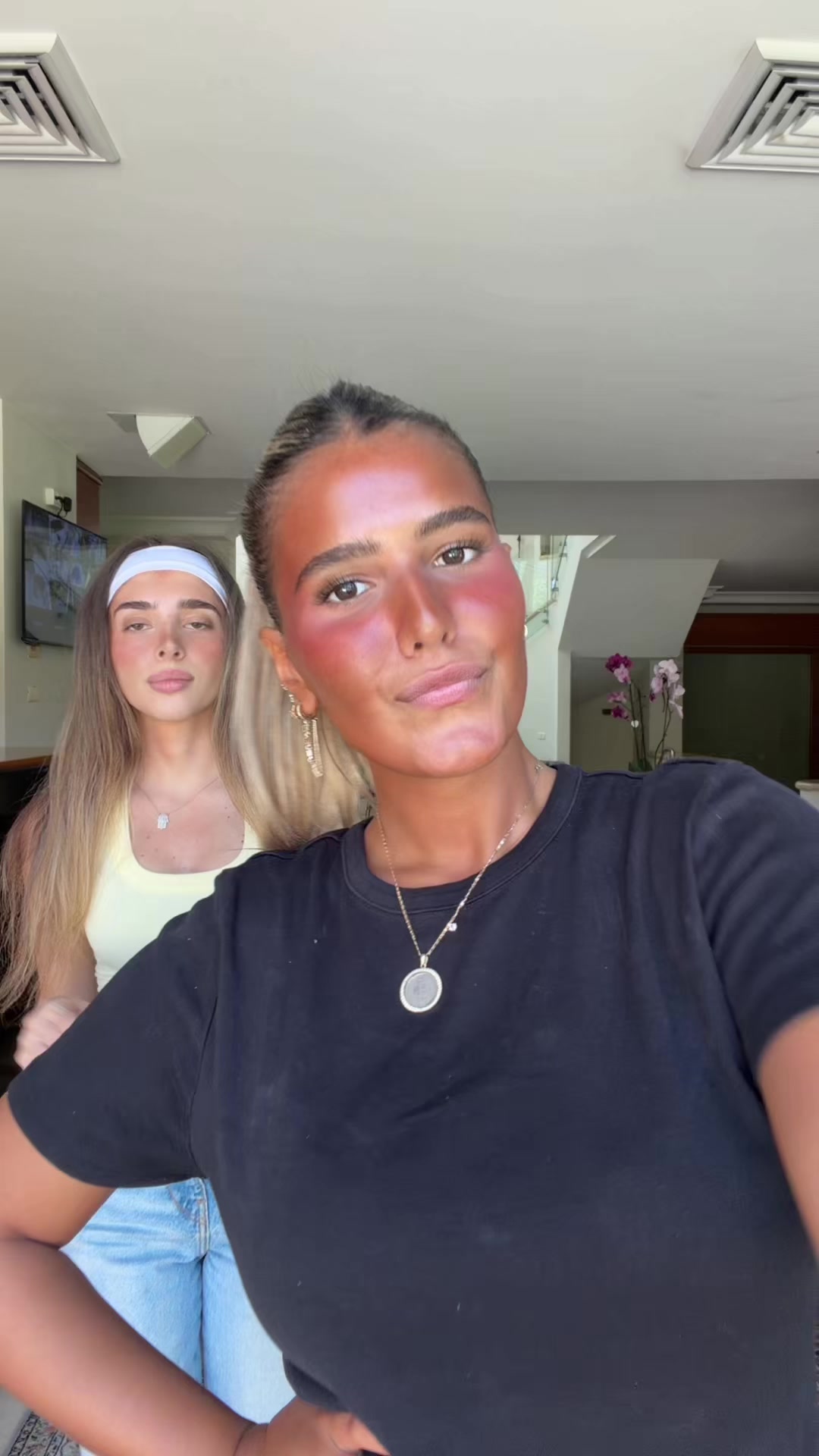 @aharonilea770