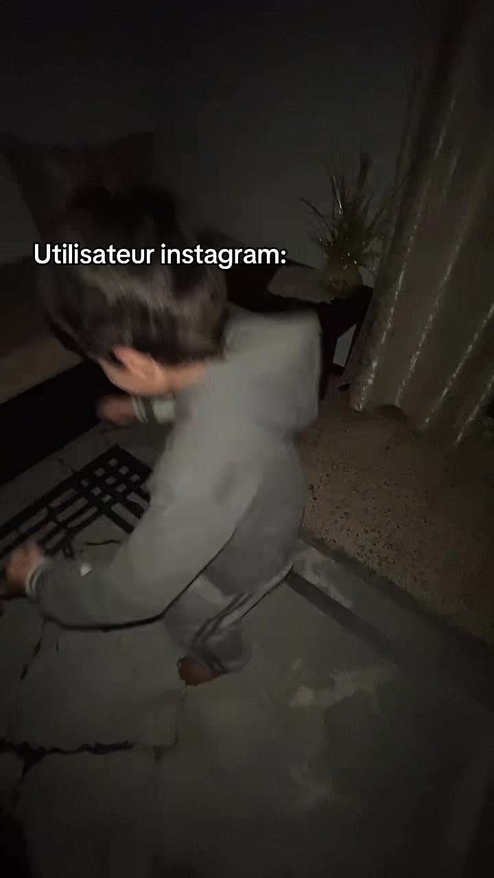 @๐จ๐๐
๐๐e ๐งโ๏ธ