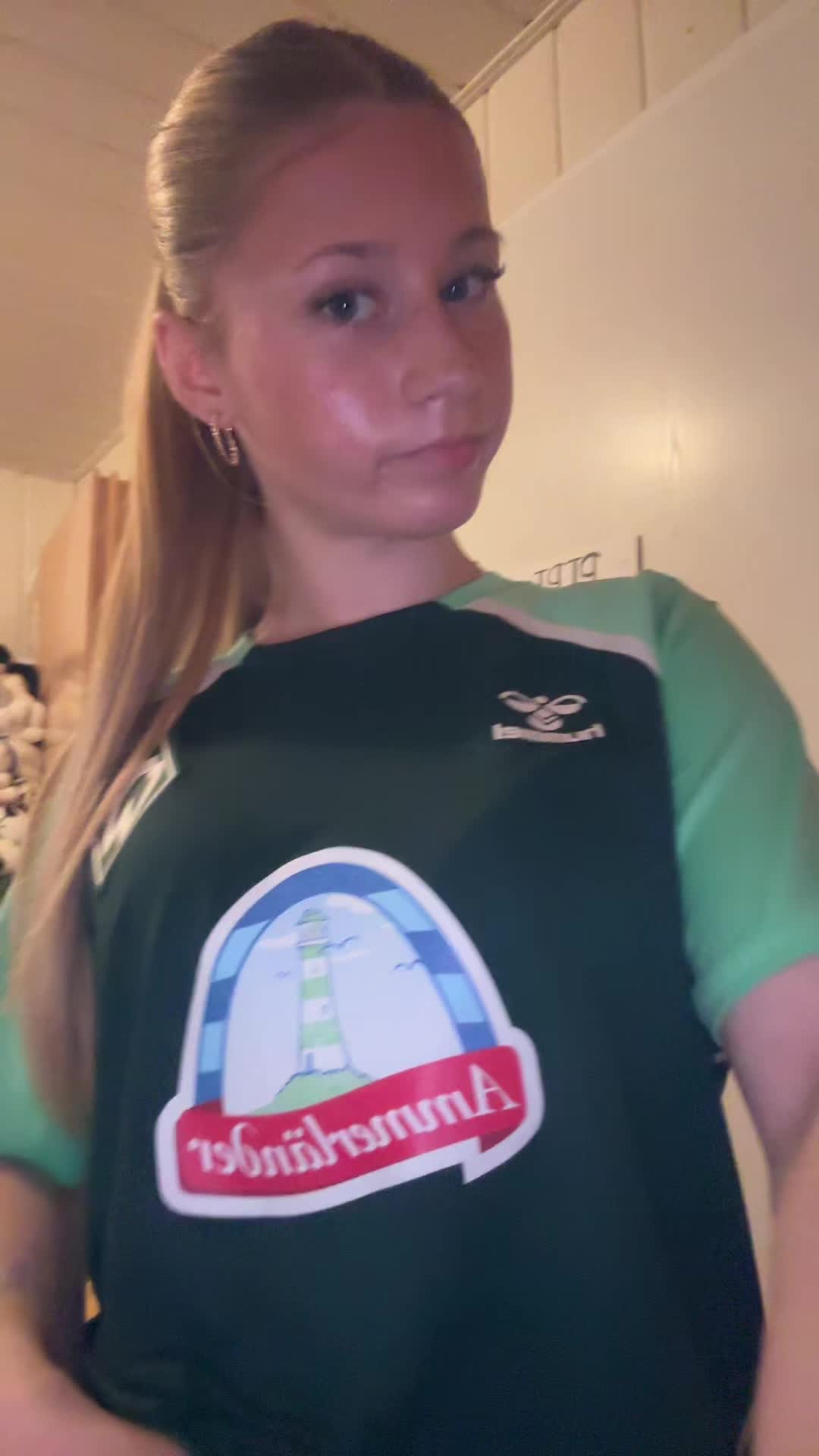 @𝐂𝐞𝐥𝐢𝐧𝐞🦥