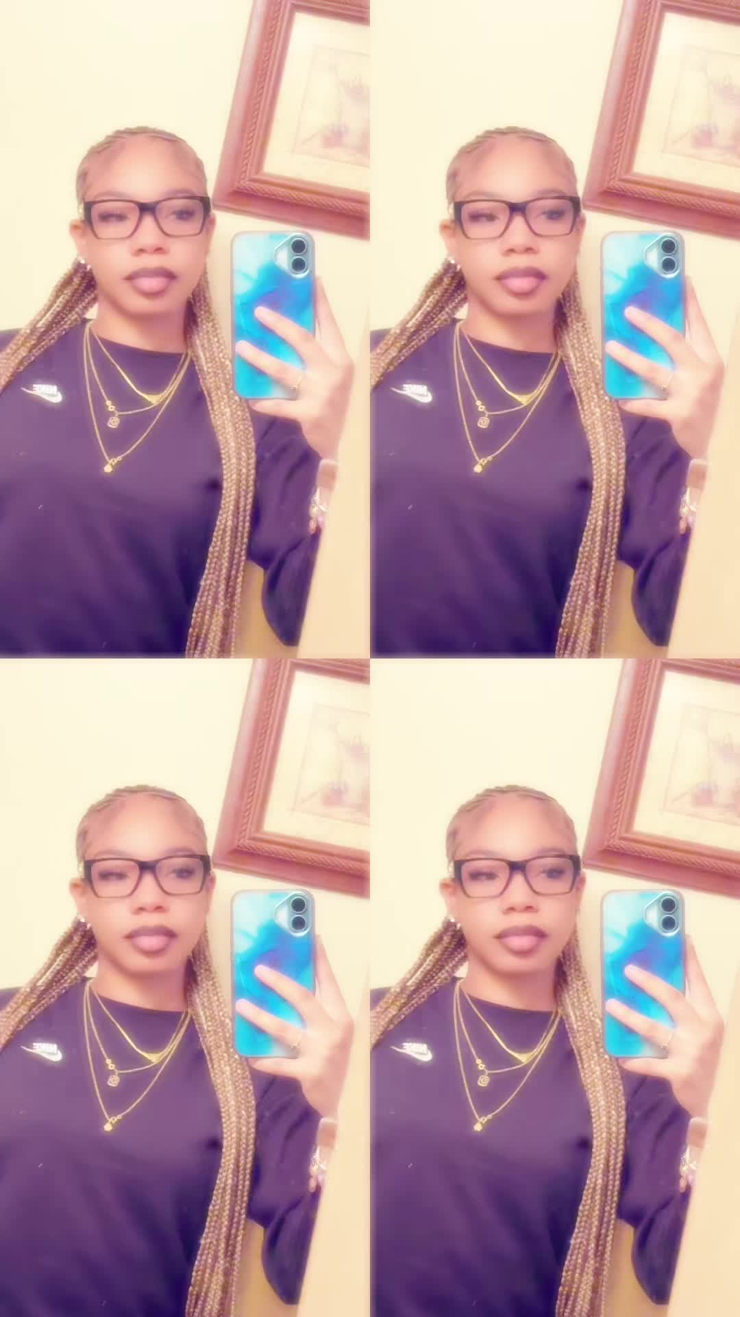 @Dee🩵.