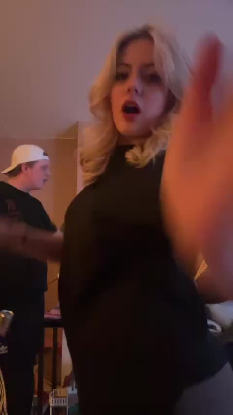 @Dhx_.0