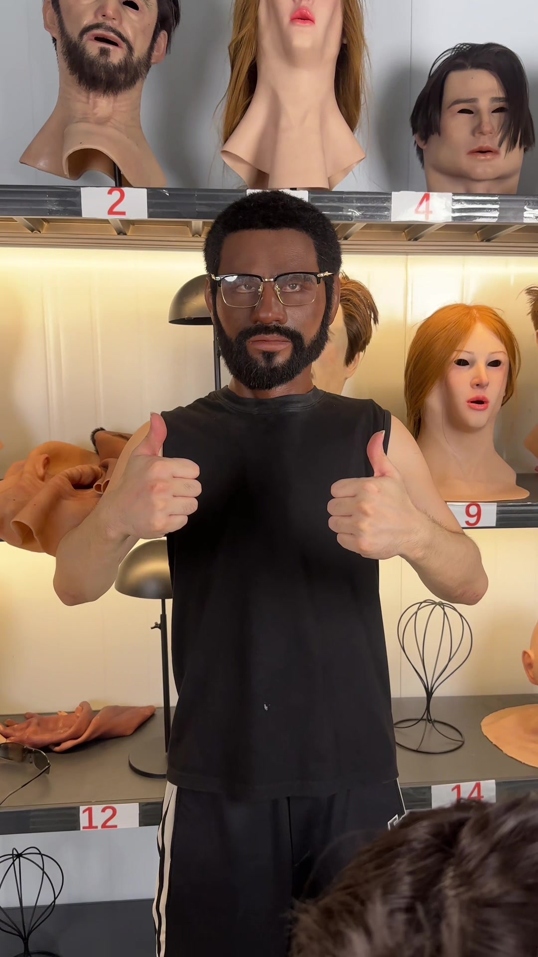 @Lifelikemask