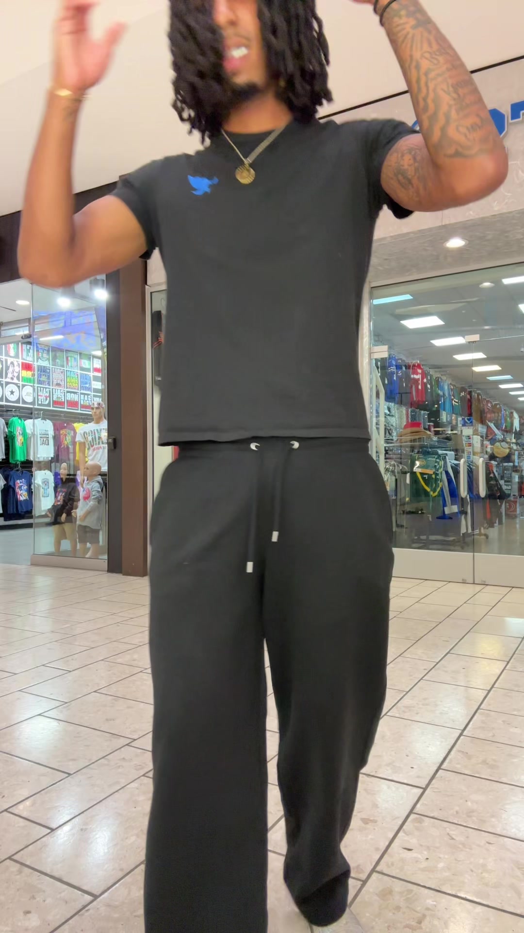 @Jluv