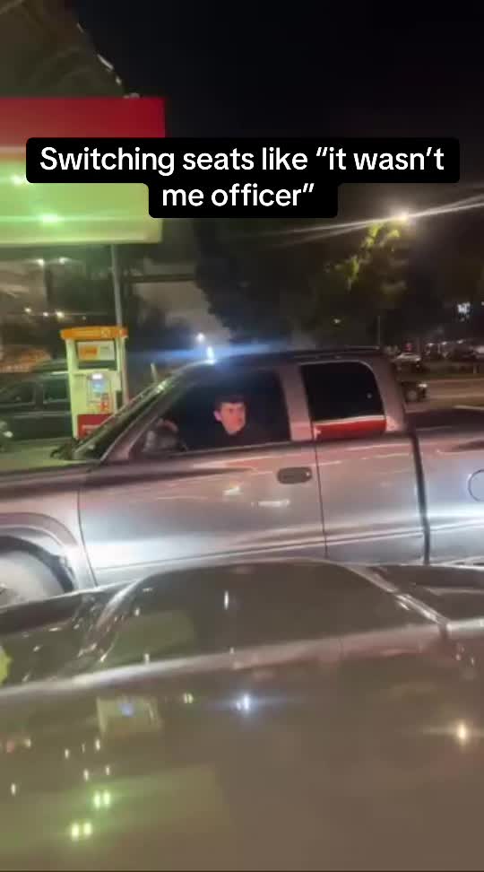 @Ayeyoa_600
