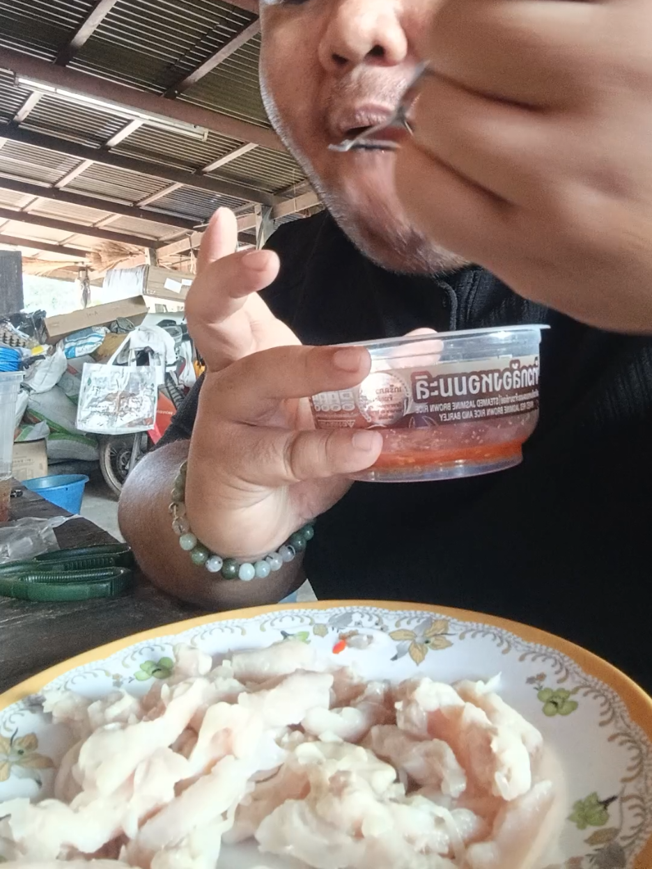@พี่ศักดิ์สิทธิ์