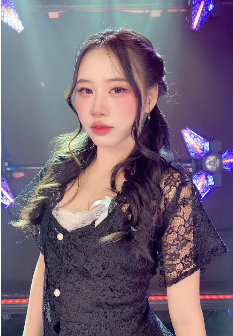 @JKT-001