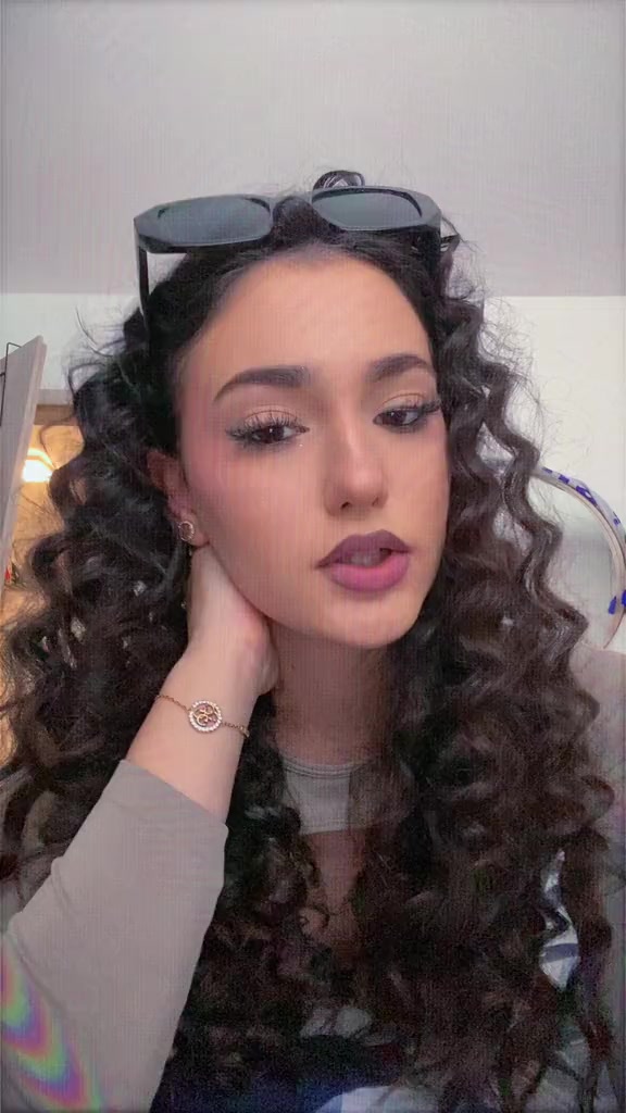 @ella🦋