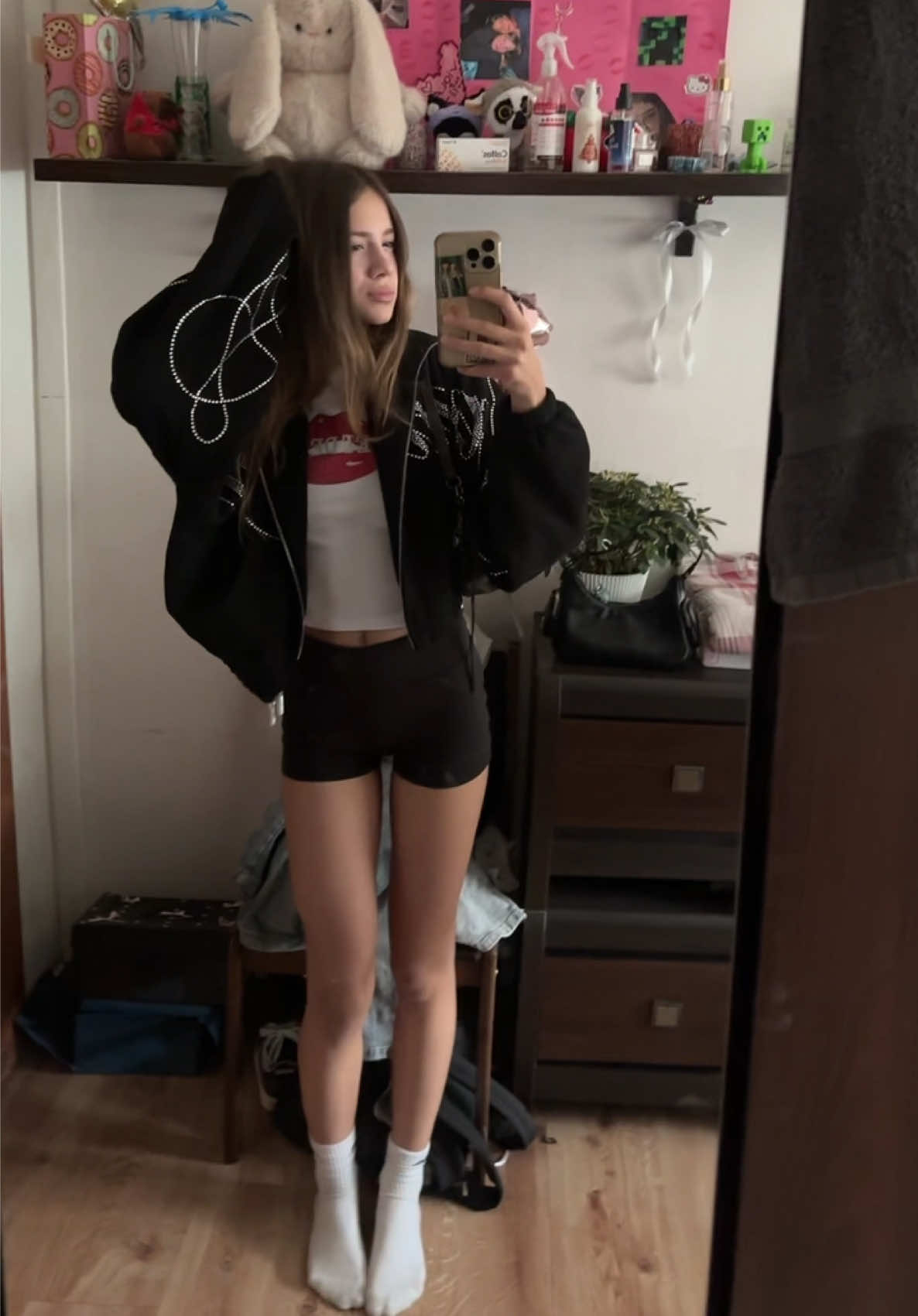 @𝓥𝓲𝓶𝓪