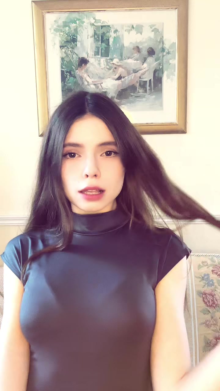 @qwoerly
