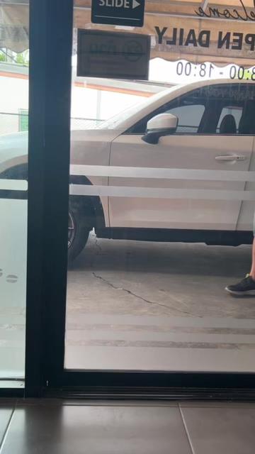 @ลุงจุด สุดติ่ง