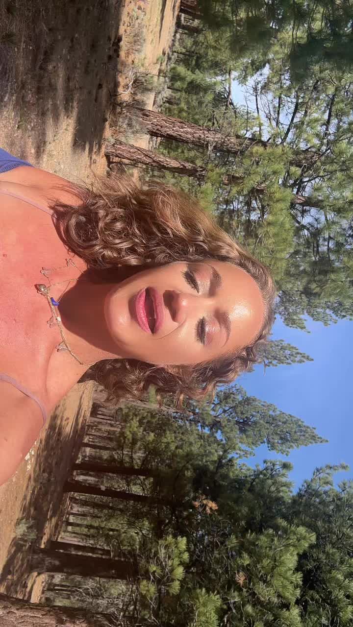 @Lavenderhazzeyy
