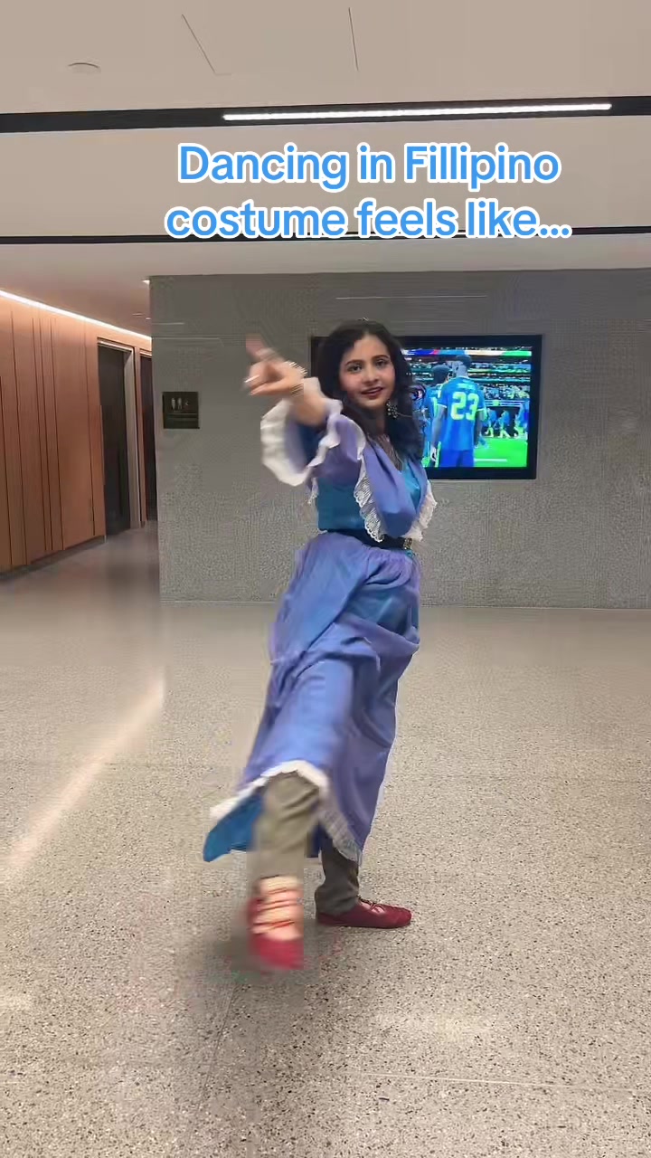 @(nidhzazz) Dr. Nidhi Joshi