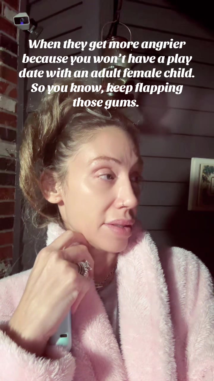 @Icanbeyourkaren