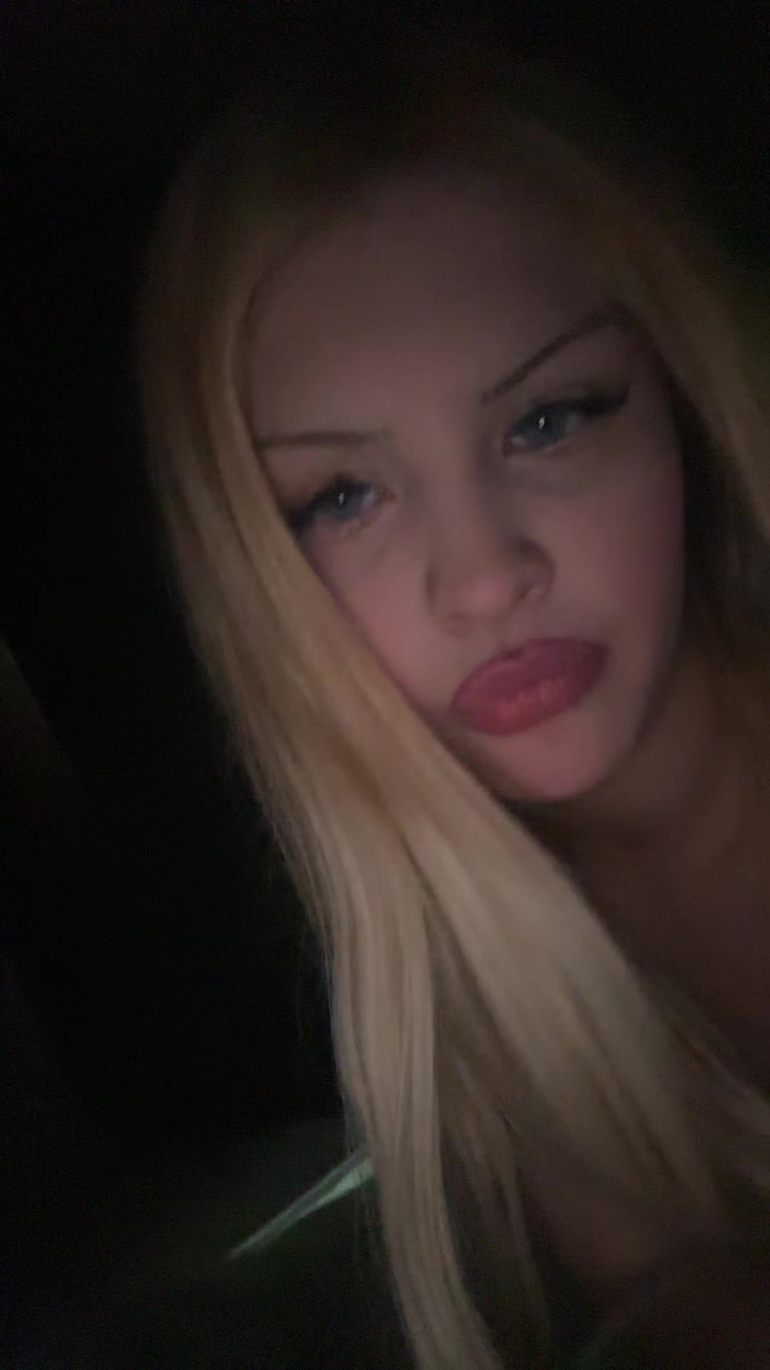 @👸🏼