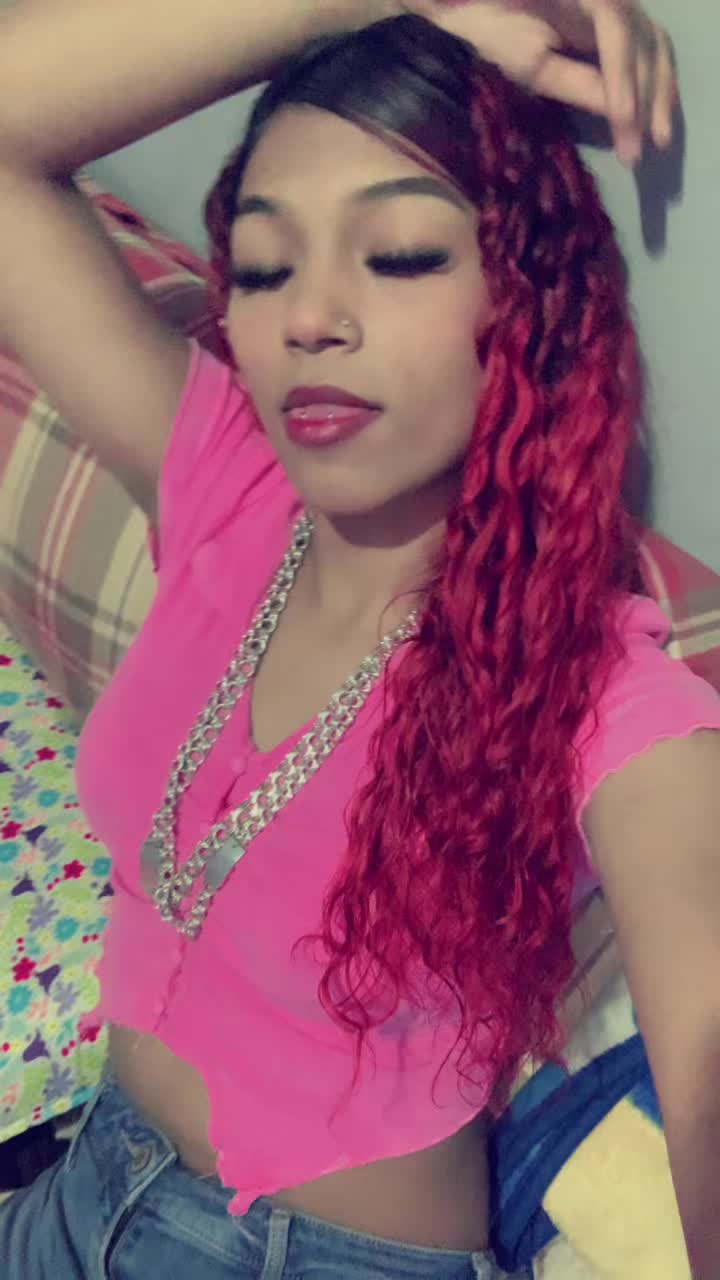 @𝖑𝖚𝖌𝖔𝖔💸