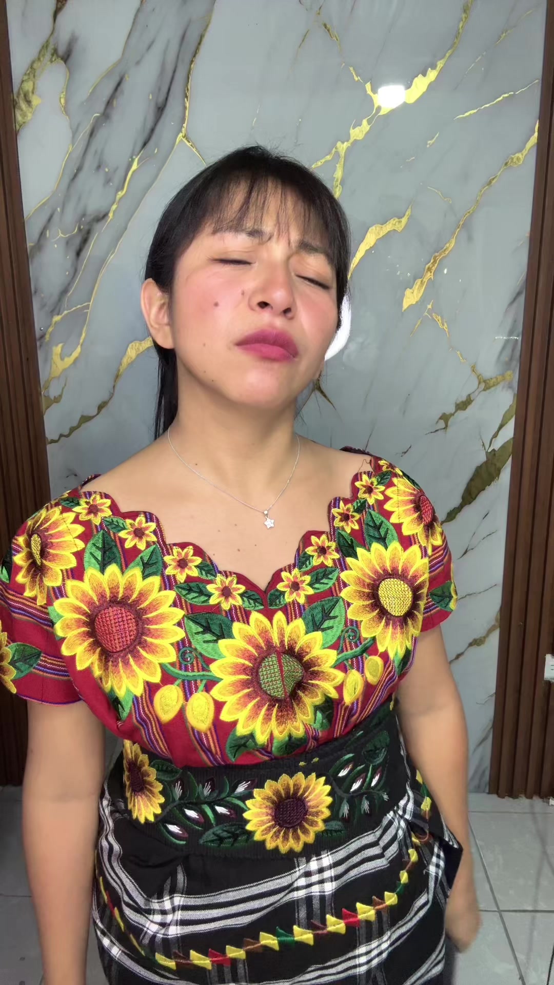@TÍPICOS LUISA XUJUR