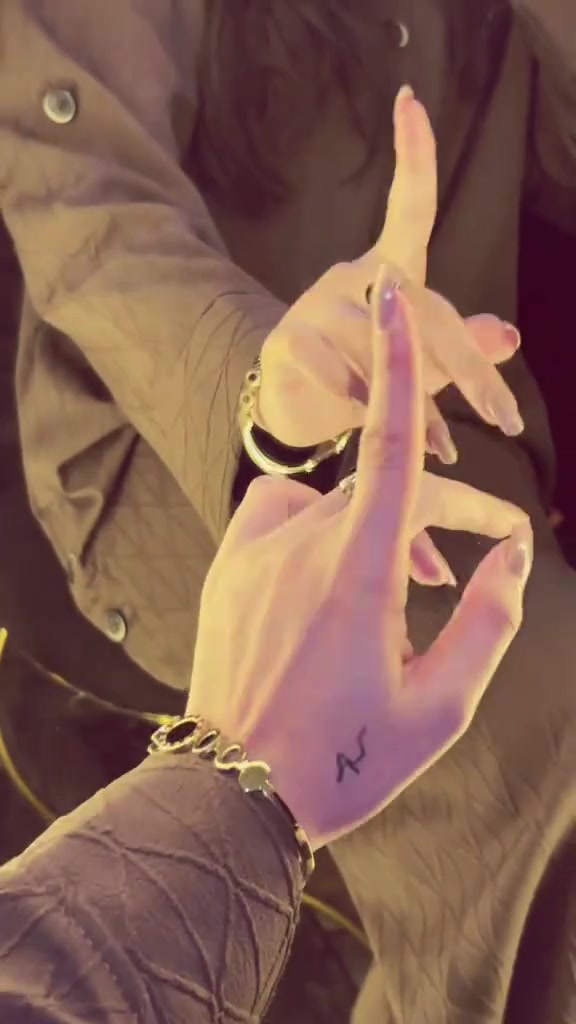 @Alishbarajpoot