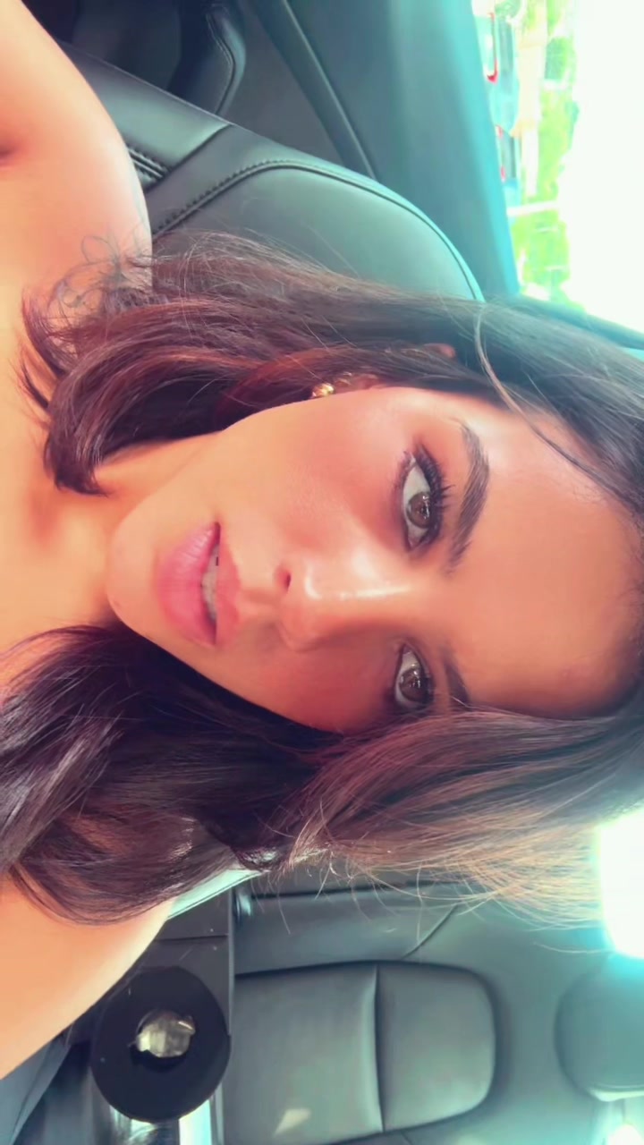 @sweeetkarolinee