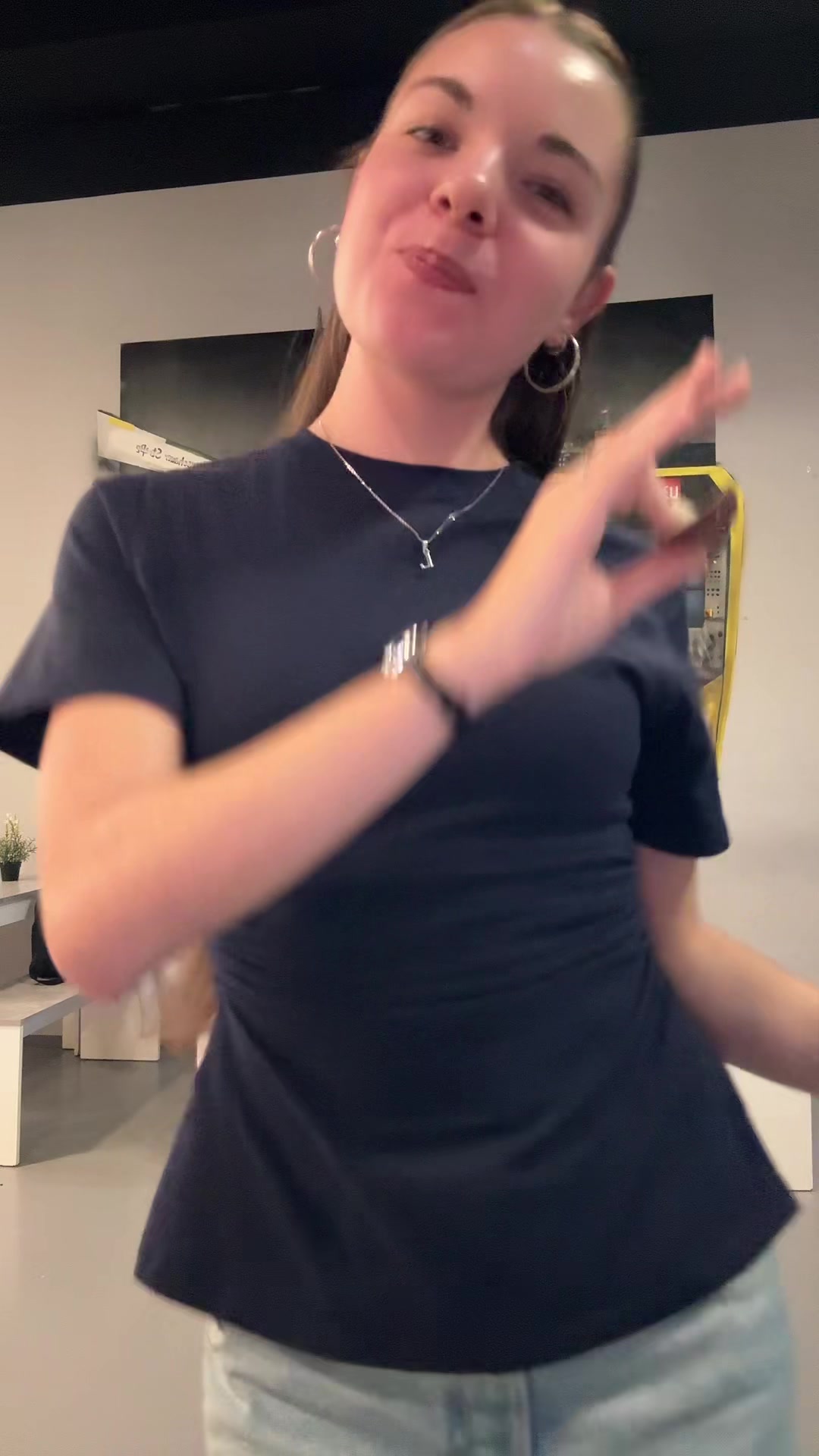 @𝐋𝐚𝐯𝐢𝐧𝐢𝐚