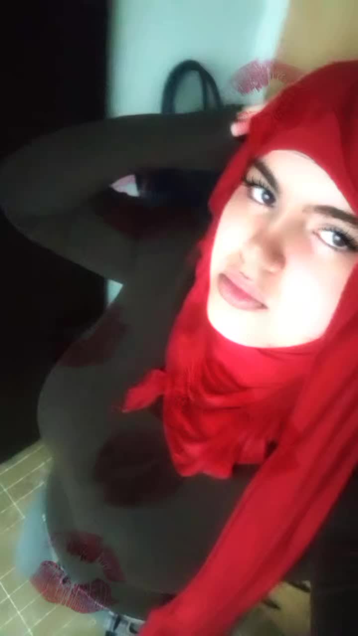 @Donushii..🖤