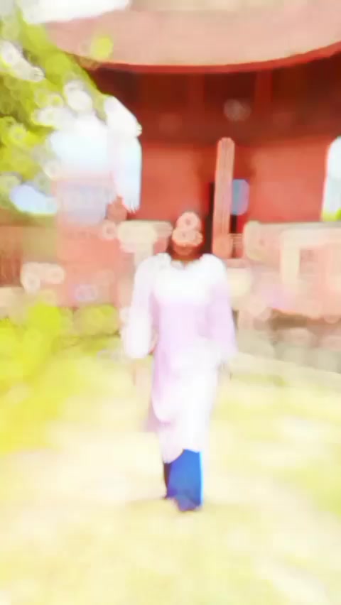 @L̶o̶y̶a̶l̶ ̶g̶i̶r̶l̶