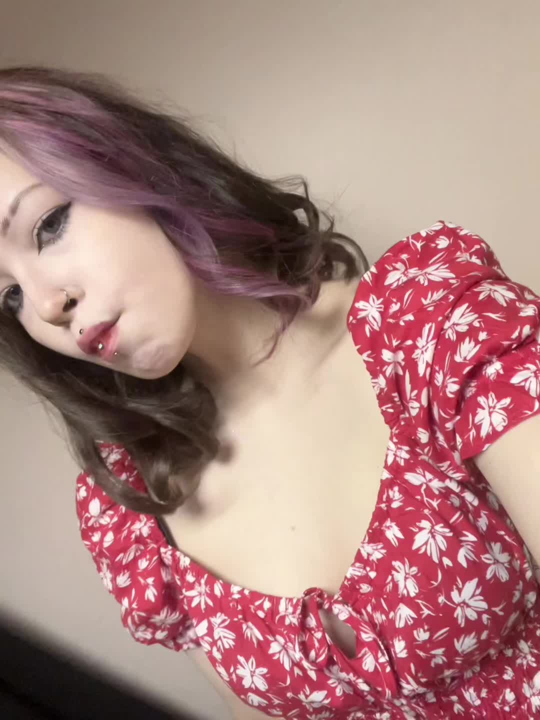 @xeuqシ