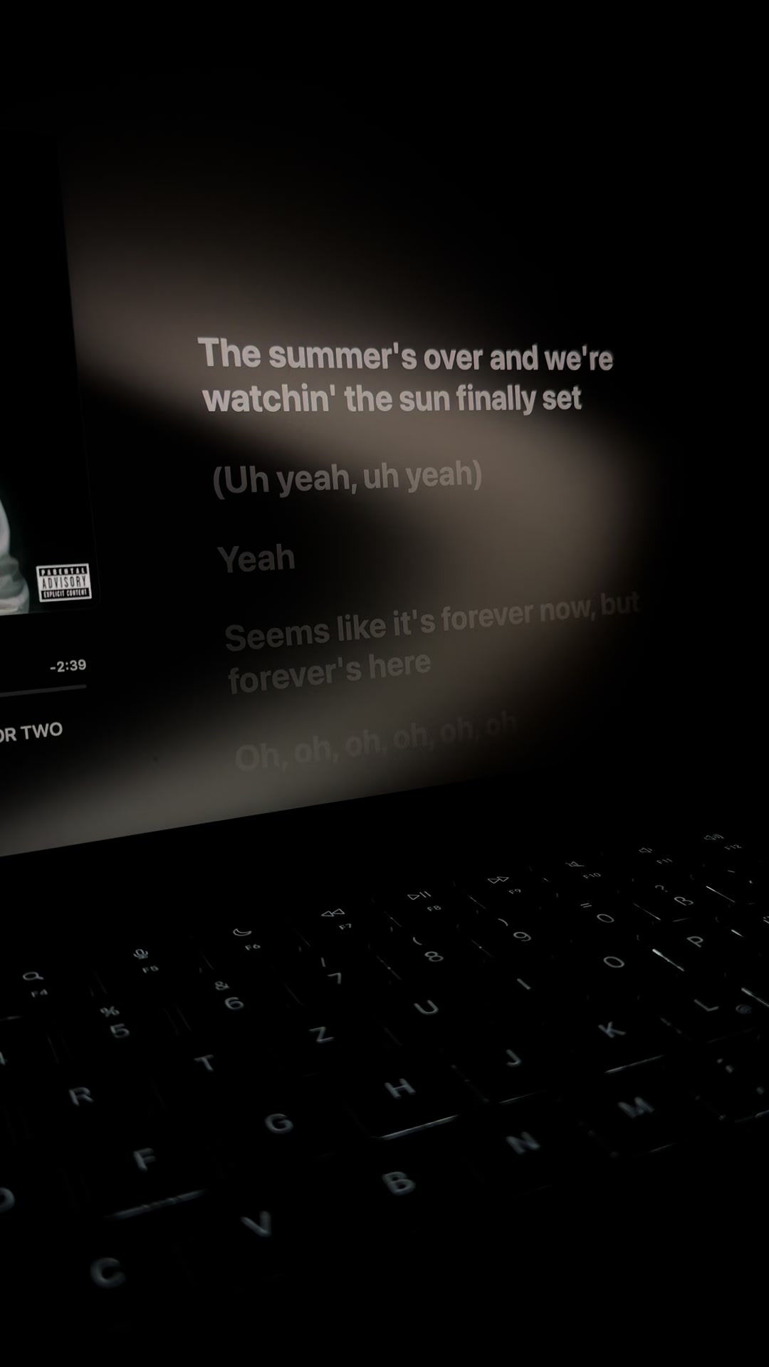 @𝐌𝐮𝐬𝐢𝐜𝐥𝐲𝐫𝐢𝐜𝐬