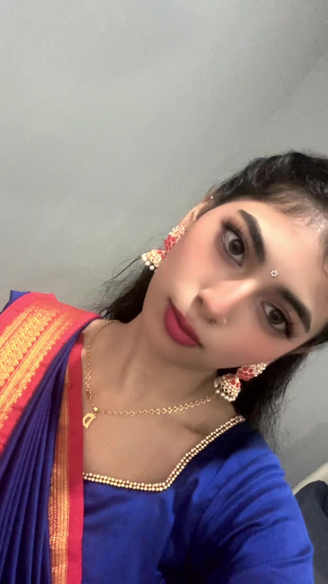 @888