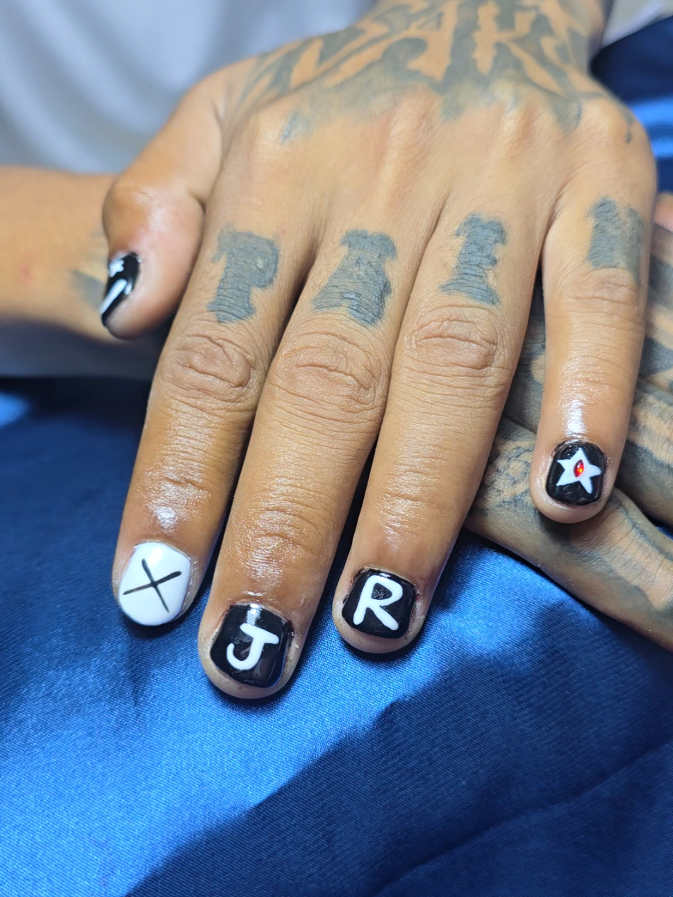@เพชรพราวNails 💅