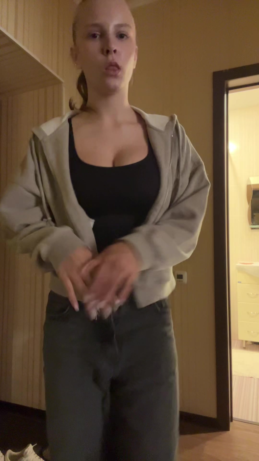 @𝐠𝐨𝐬𝐬𝐢𝐩 𝐠𝐢𝐫𝐥